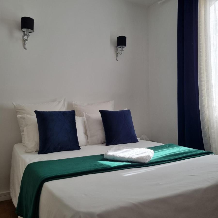 Double Bed Room Homestay Shared Accommodation パリ エクステリア 写真